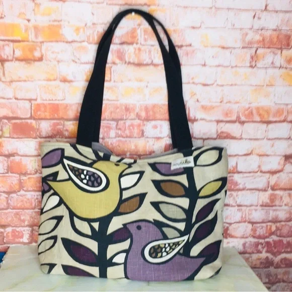 Annika in Chautauqua Handmade Canvas Bird Print Market Tote - Picture 1 of 9